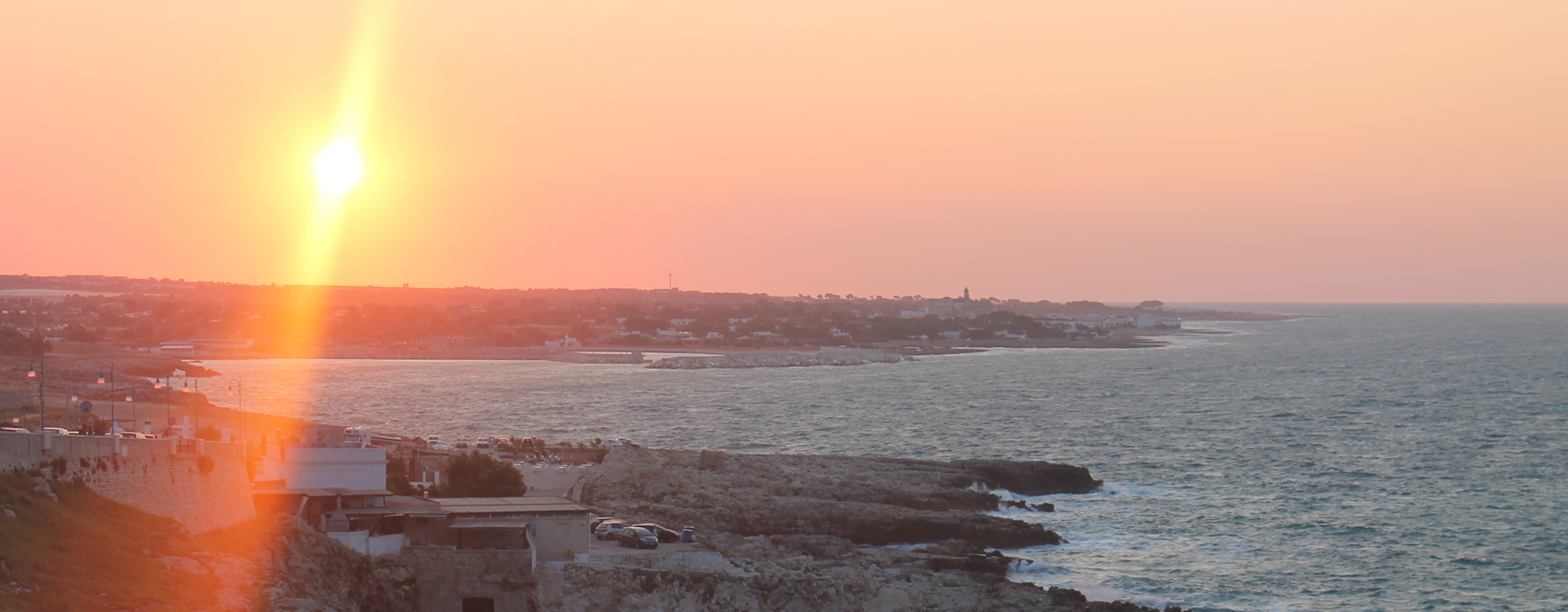 Il tramonto a Polignano a Mare